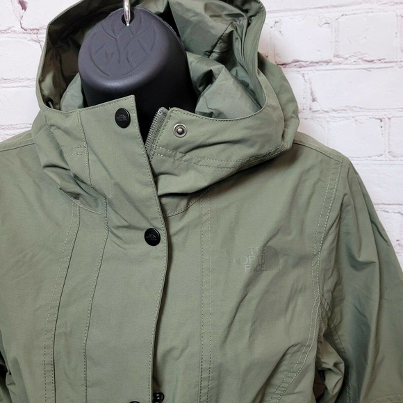 The North Face Waterproof Hooded Zoomie Jacket NWT - Picture 2 of 13